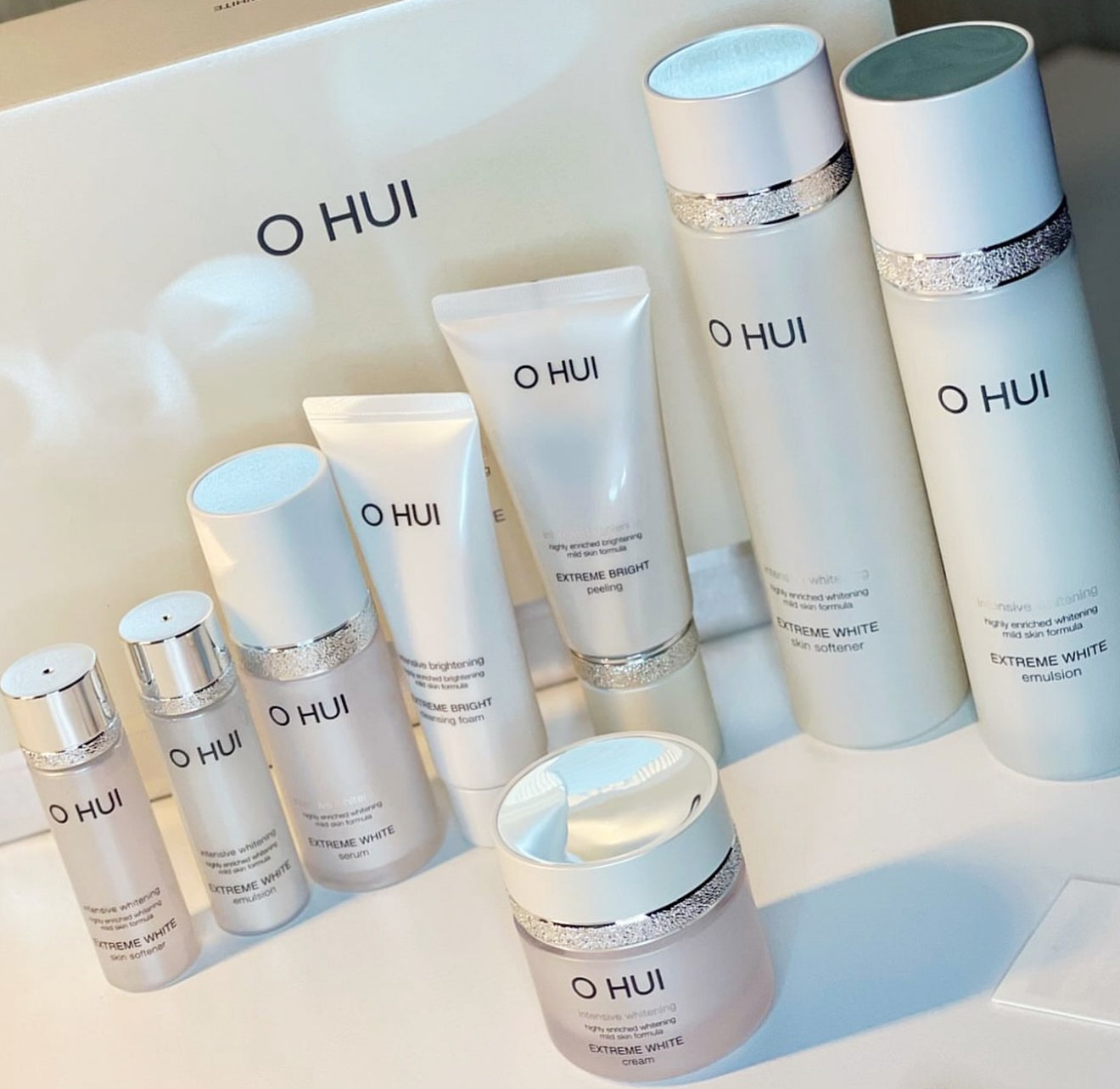 OHUI korean premium brand Extreme White set agains pigmentation and melasma