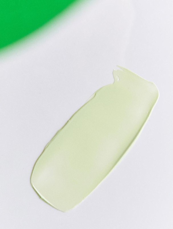 OHUI SPF50+/PA++++ red with a green base , toner , emulsion and cleansing foam set