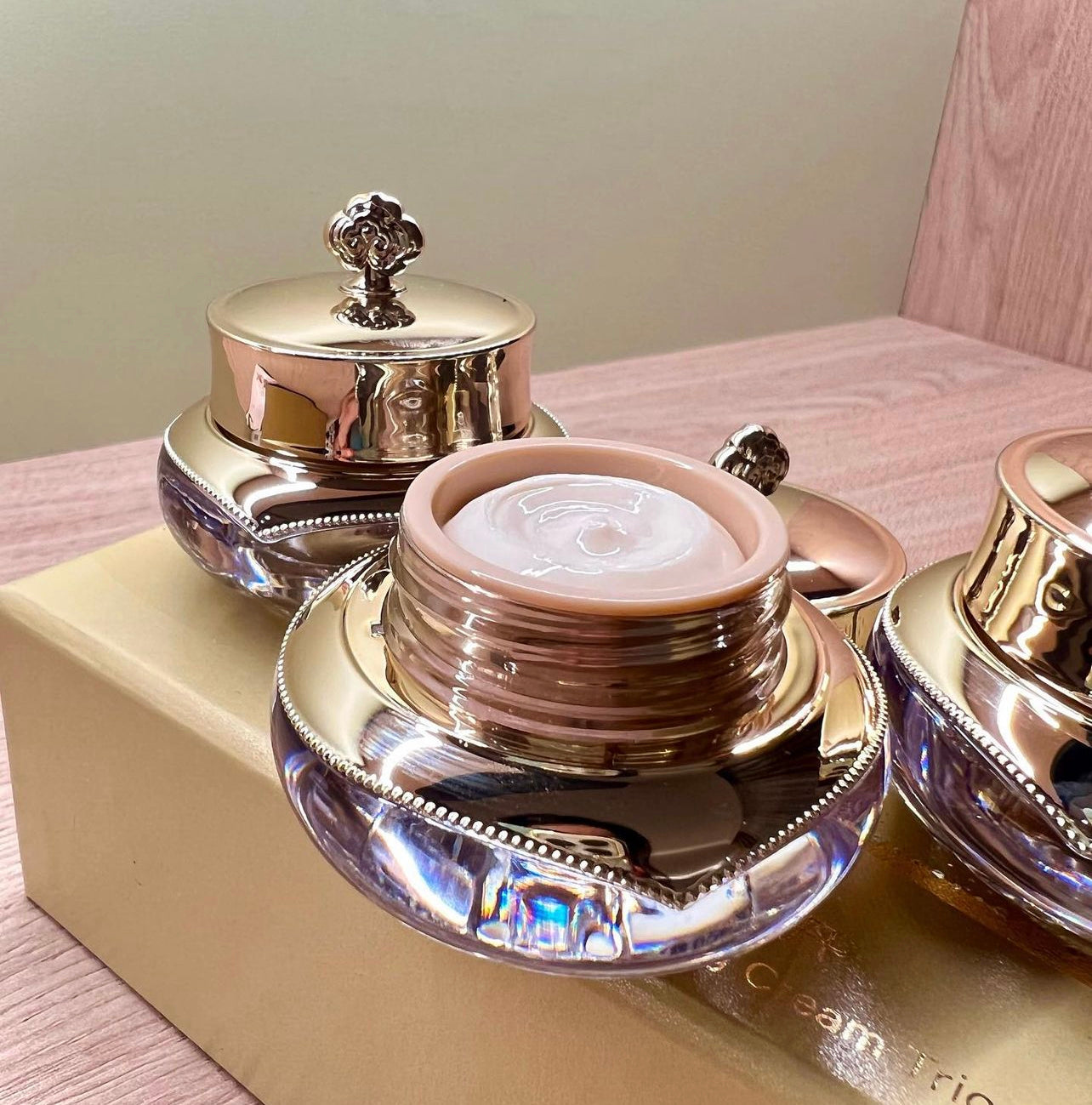 The History Of Whoo Cheongidan Radiant Regenerating Cream Trio Gift set 10 ml x 3 jars