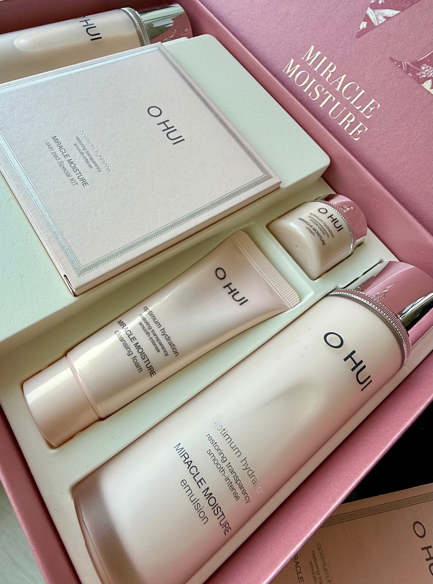 OHUI Korean premium Miracle Moisture optimum hydration set with ceramids