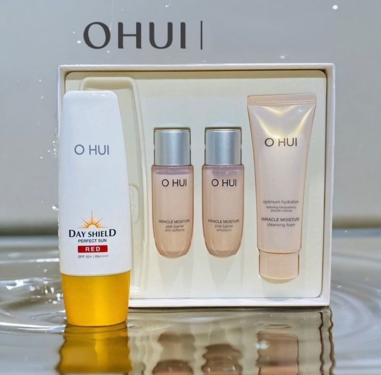 OHUI SPF50+/PA++++ red with a green base , toner , emulsion and cleansing foam set